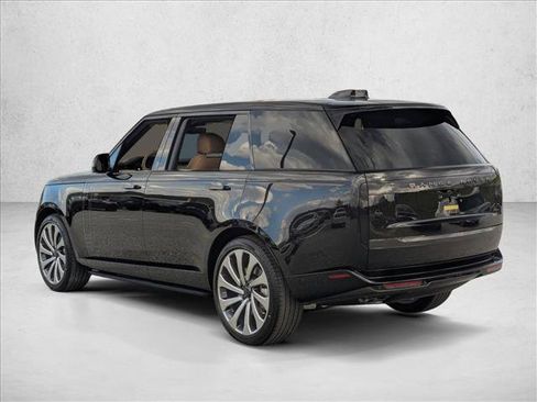 New 2026 Land Rover Range Rover Long Wheelbase SE AWD/4WD image 9