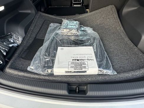 New 2026 Volkswagen Atlas Cross Sport SE AWD/4WD image 18