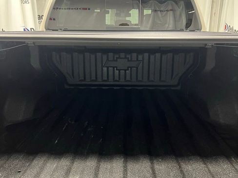 Used 2026 Chevrolet Colorado ZR2 w/ Technology Package AWD/4WD image 15