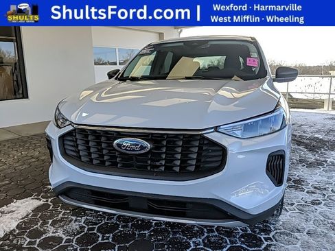 Certified 2025 Ford Escape Active image 1