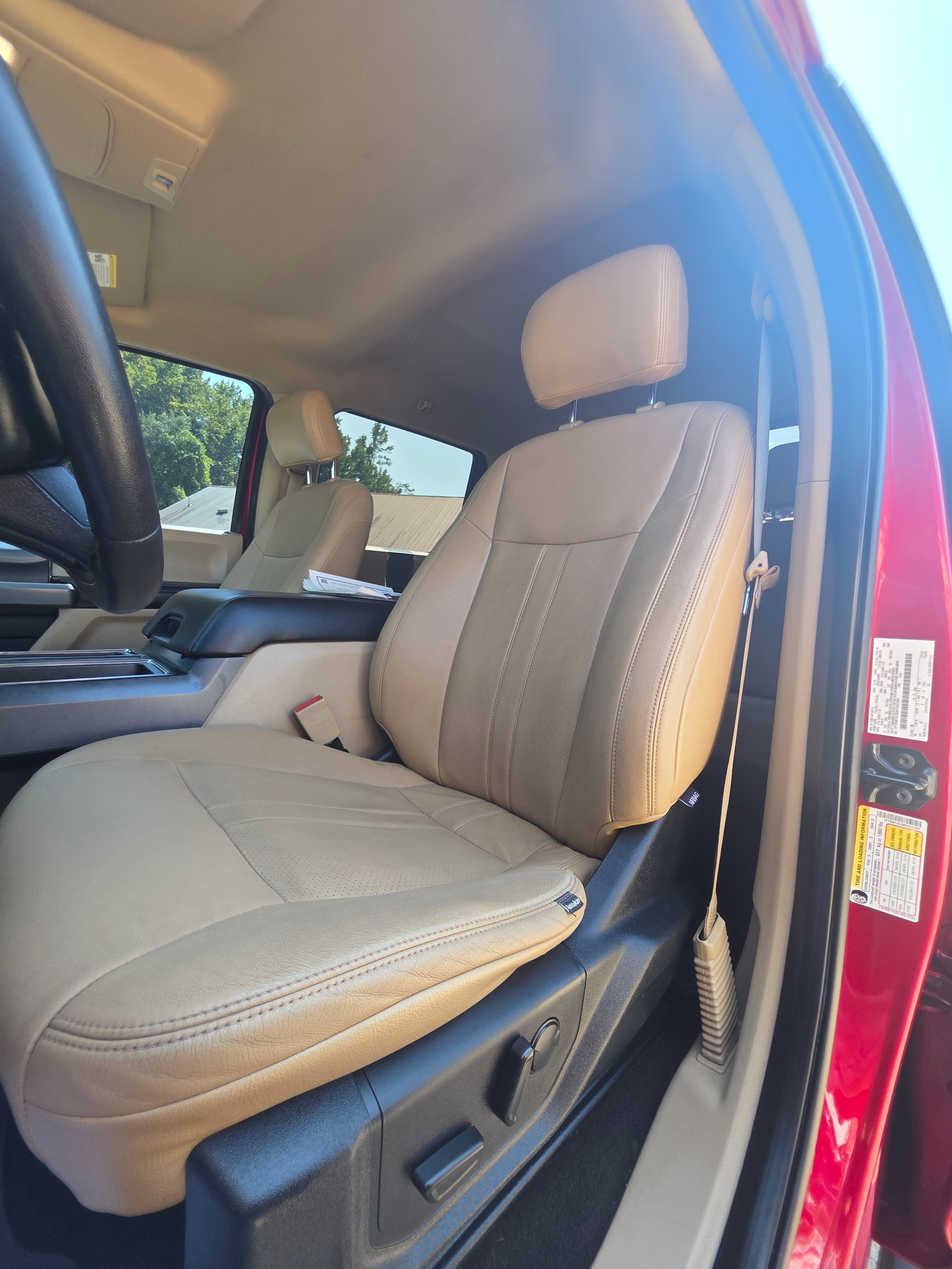 Used 2019 Ford F150 XLT w/ Equipment Group 302A Luxury AWD/4WD image 20