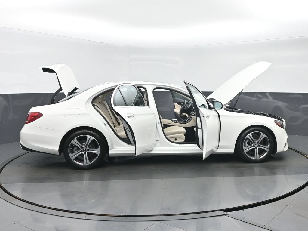 Used 2019 Mercedes-Benz E 300 4MATIC image 38