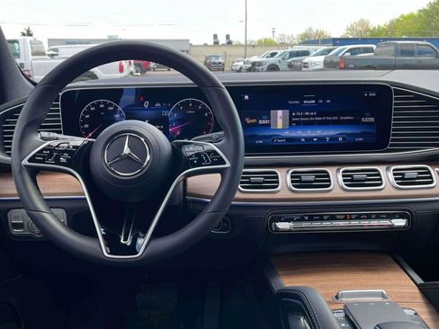 Certified 2024 Mercedes-Benz GLE 350 4MATIC image 2