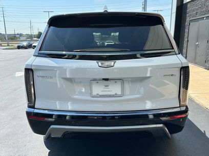 New 2026 Cadillac Vistiq Sport w/ LPO, Floor Liner Package