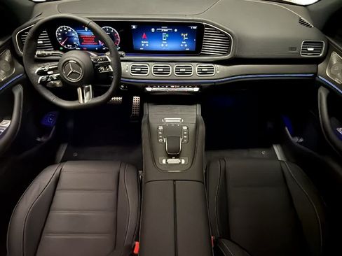 New 2026 Mercedes-Benz GLS 450 4MATIC image 4