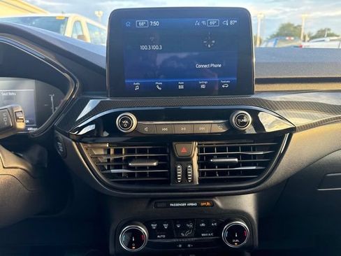 Used 2025 Ford Escape ST-Line w/ Equipment Group 301A FWD image 11