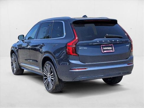 New 2025 Volvo XC90 B5 Core w/ Protection Package Premier image 8