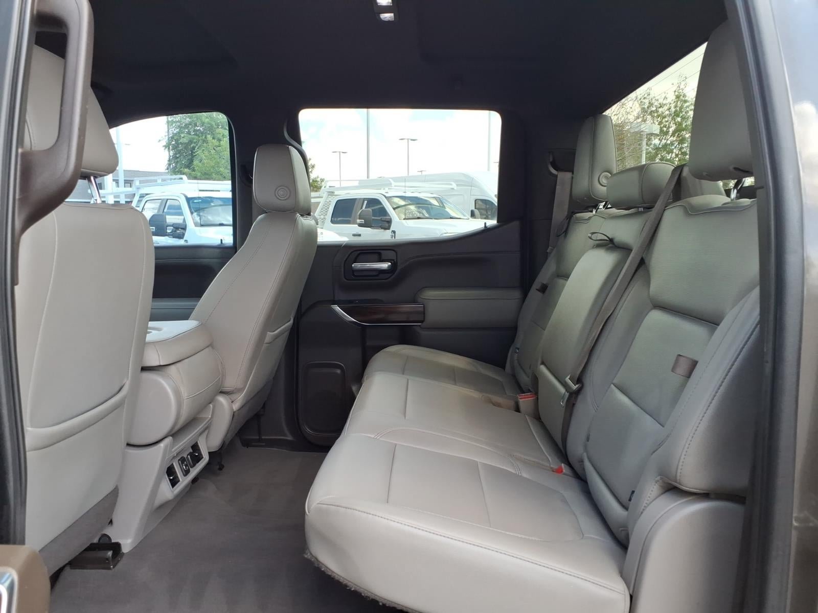 Used 2019 GMC Sierra 1500 SLT w/ X31 Off-Road Package AWD/4WD image 17