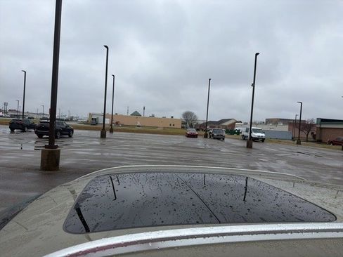 Used 2023 MAZDA CX-50 Meridian Edition w/ Cargo Package image 4