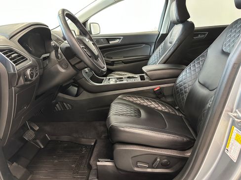 Used 2024 Ford Edge Titanium w/ Equipment Group 301A AWD/4WD image 10
