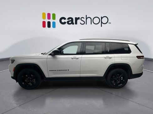 Used 2023 Jeep Grand Cherokee L Laredo AWD/4WD image 2