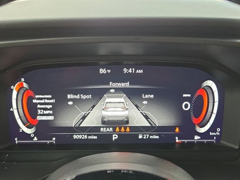 Certified 2022 Nissan Rogue Platinum w/ Head-Up Display Package FWD image 19