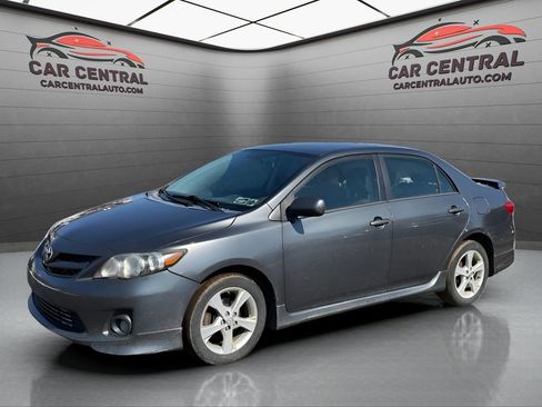 Used 2013 Toyota Corolla S image 1