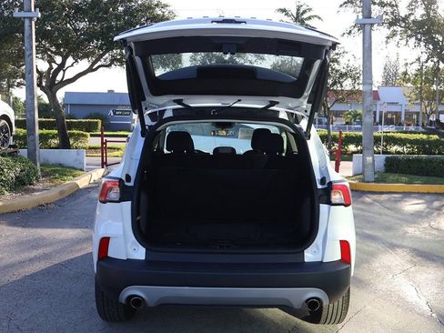 Used 2022 Ford Escape SE w/ Convenience Package image 16
