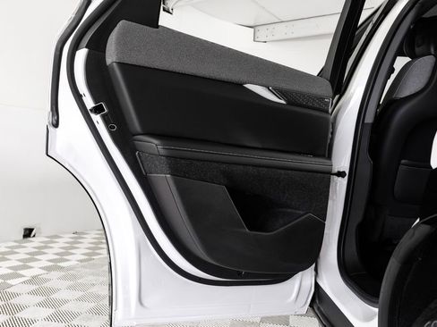 Used 2025 Cadillac Optiq Sport 1 w/ LPO, Floor Liner Package AWD/4WD image 43