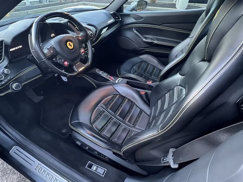 Certified 2019 Ferrari 488 GTB RWD image 28