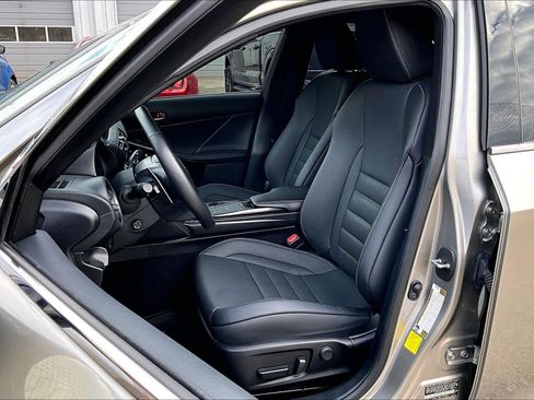 Used 2023 Lexus IS 350 F Sport image 7