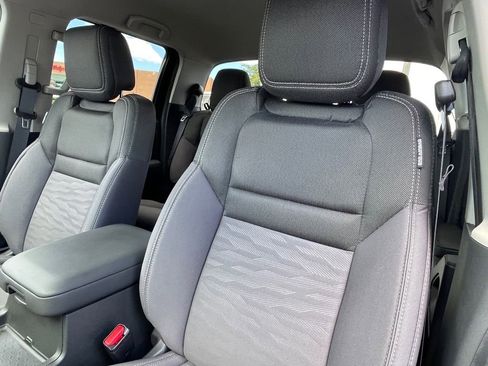 Used 2024 Nissan Frontier SV w/ Technology Package image 20