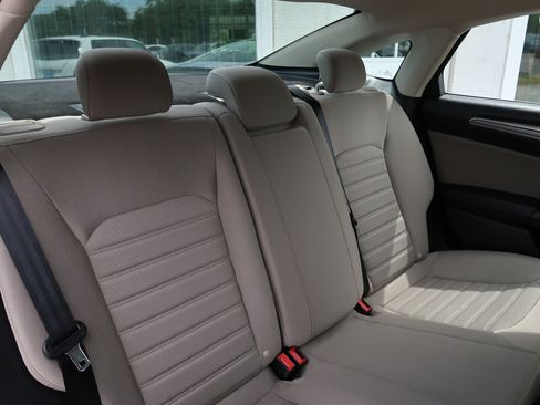 Used 2019 Ford Fusion S FWD image 25