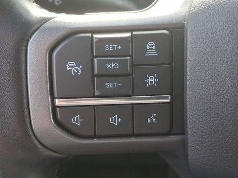 Used 2022 Ford F150 Lightning Lariat image 23