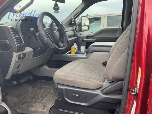 Used 2021 Ford F250 XLT w/ XLT Premium Package AWD/4WD image 34