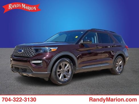 Used 2022 Ford Explorer XLT w/ Equipment Group 202A RWD image 1