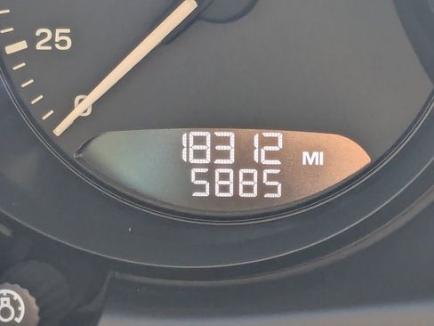 Used 2024 Porsche Macan GTS image 15