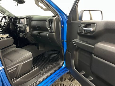 Certified 2023 Chevrolet Silverado 1500 Custom w/ 2.7L Blackout Package AWD/4WD image 31