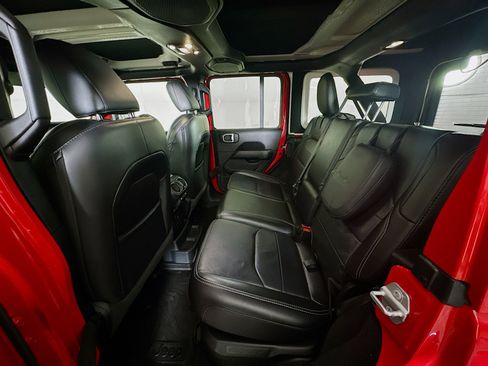 Used 2021 Jeep Wrangler Sahara w/ Dual Top Group image 29