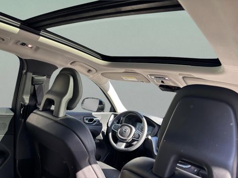 Used 2018 Volvo XC60 T5 Momentum w/ Protection Package Premier image 26