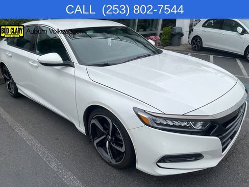 Used 2018 Honda Accord Sport image 18