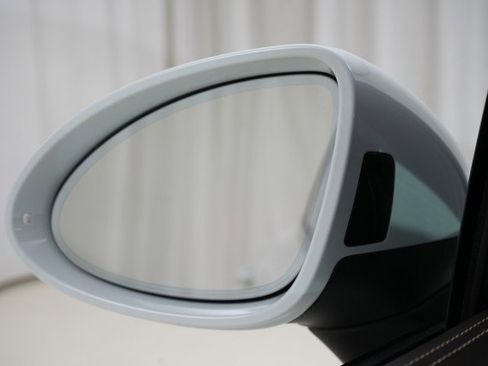 Used 2017 Porsche Cayenne Turbo AWD image 38