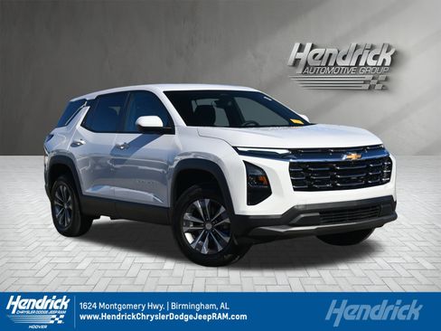 Used 2026 Chevrolet Equinox LT image 1