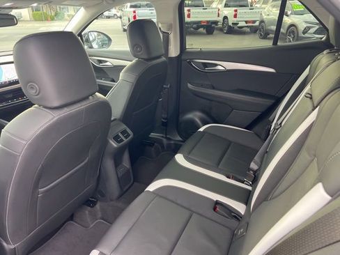 Used 2025 Buick Envision Sport Touring image 20