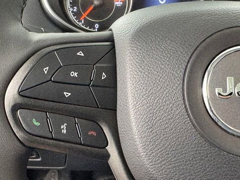 Used 2023 Jeep Cherokee Trailhawk w/ Sun & Sound Group AWD/4WD image 22