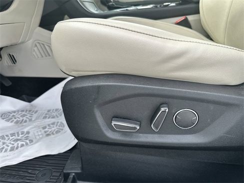 Used 2018 Ford Edge Titanium w/ Equipment Group 302A image 14