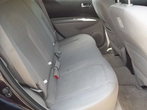 Used 2014 Nissan Rogue S image 13