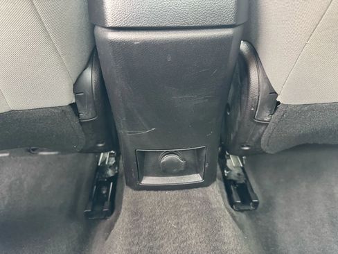 Used 2014 Chevrolet Cruze LT w/ Technology Package image 19