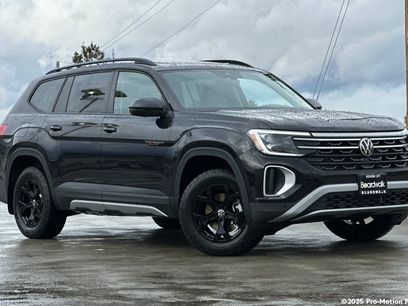New 2025 Volkswagen Atlas Peak Edition SE