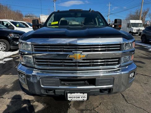 Used 2015 Chevrolet Silverado 2500 LT w/ LT Convenience Package image 9