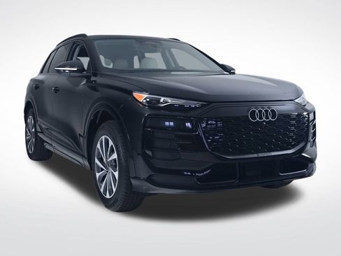New 2025 Audi Q6 e-tron Premium image 7