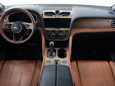 Used 2023 Bentley Bentayga Extended Wheelbase AWD/4WD image 27