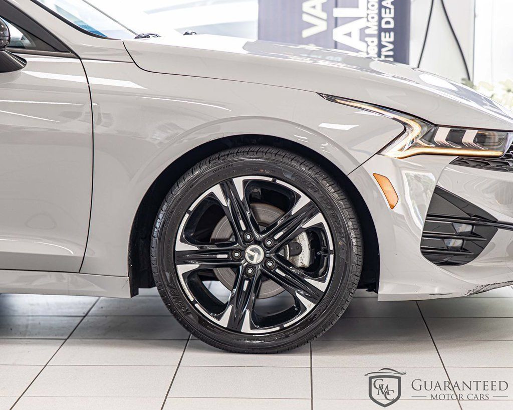 Used 2021 Kia K5 GT-Line AWD/4WD image 11