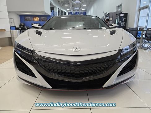 Used 2017 Acura NSX AWD/4WD image 9