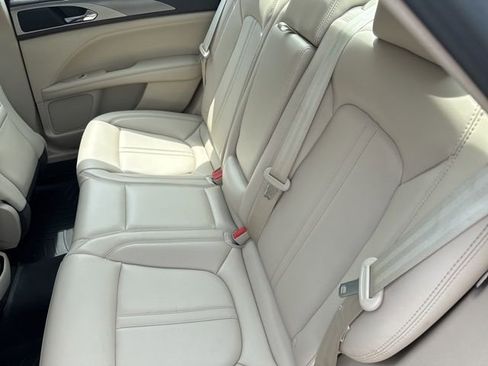 Used 2017 Lincoln MKZ Premiere FWD image 19