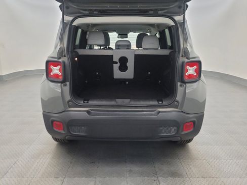 Used 2022 Jeep Renegade Latitude w/ Convenience Group AWD/4WD image 29
