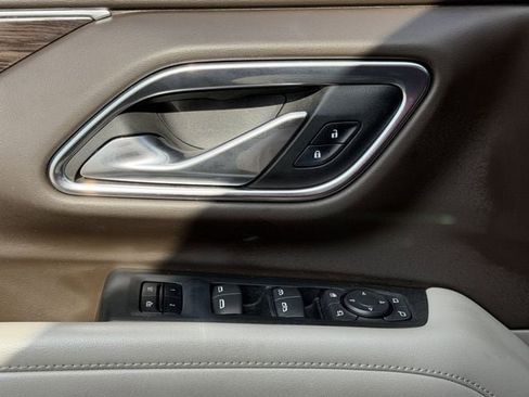 Used 2022 Chevrolet Tahoe Z71 w/ Luxury Package image 26