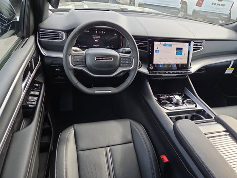 New 2026 Jeep Grand Wagoneer Limited AWD/4WD image 8