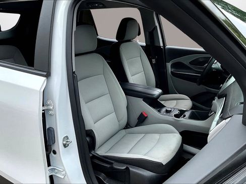 Used 2023 GMC Terrain SLE w/ Driver Convenience Package image 27