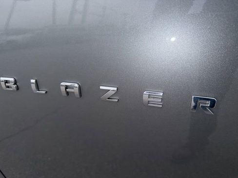 Used 2024 Chevrolet Blazer LT w/ Convenience Package FWD image 27